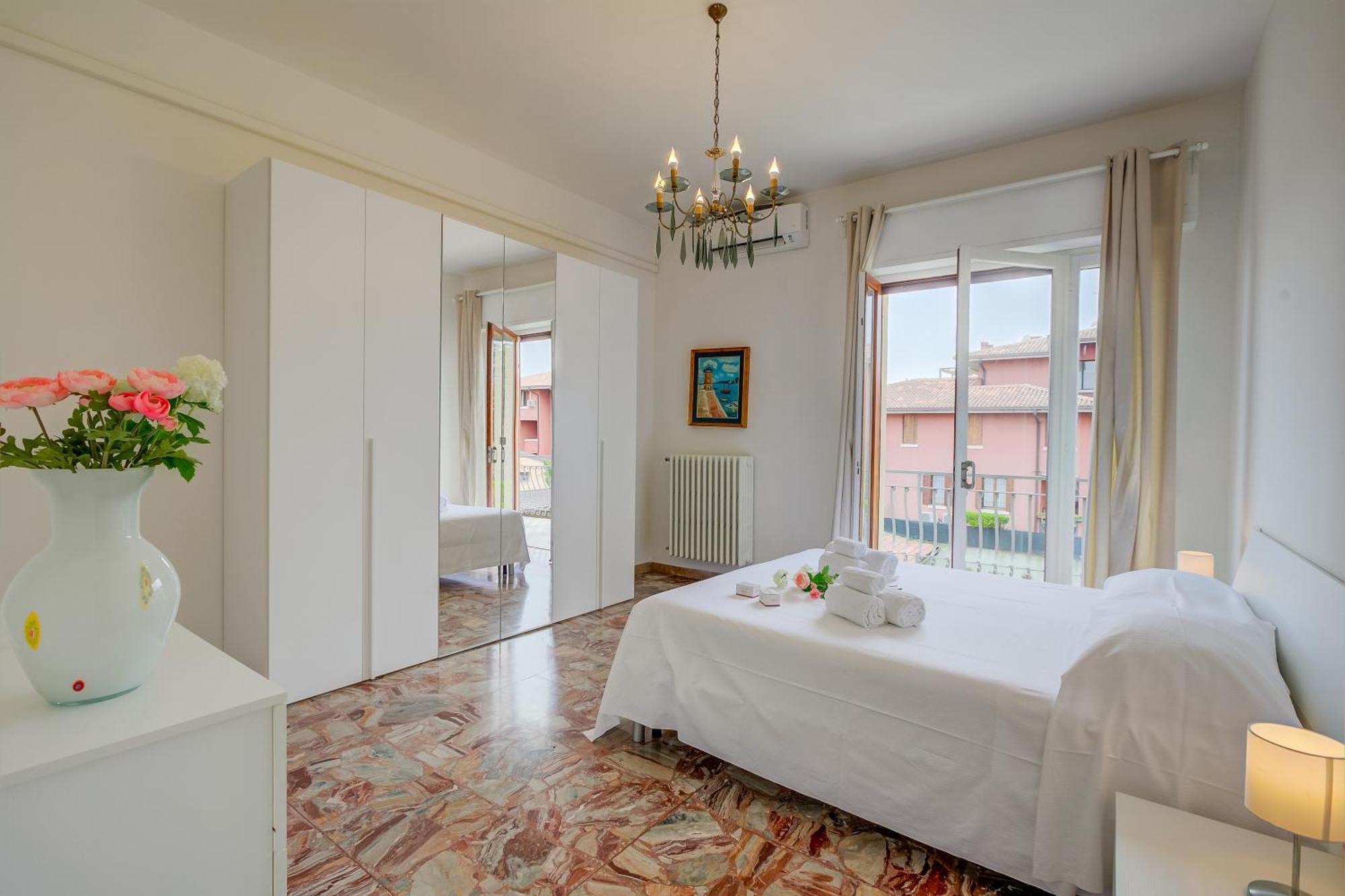 Casa Milly - Happy Rentals Дезенцано-дель-Гарда Екстер'єр фото